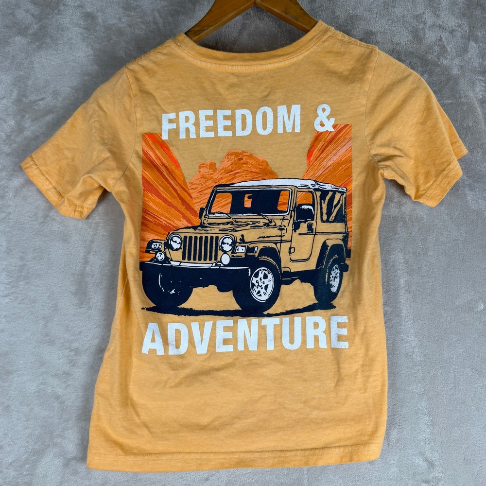 Jeep Boys Graphic T-Shirt Yellow Freedom & Adventure Short Sleeve Size S